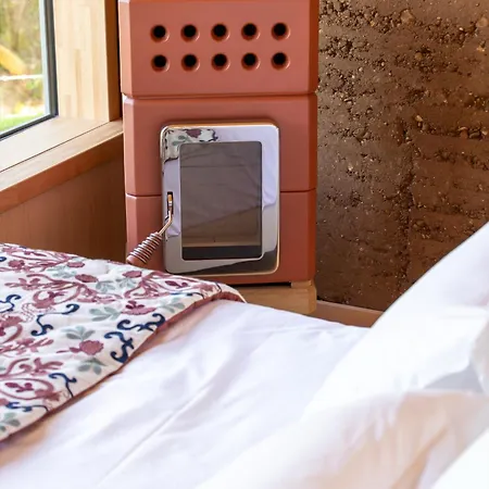 Les Safranieres Eco-lodge D'exception Terre * Sauveterre-de-Rouergue